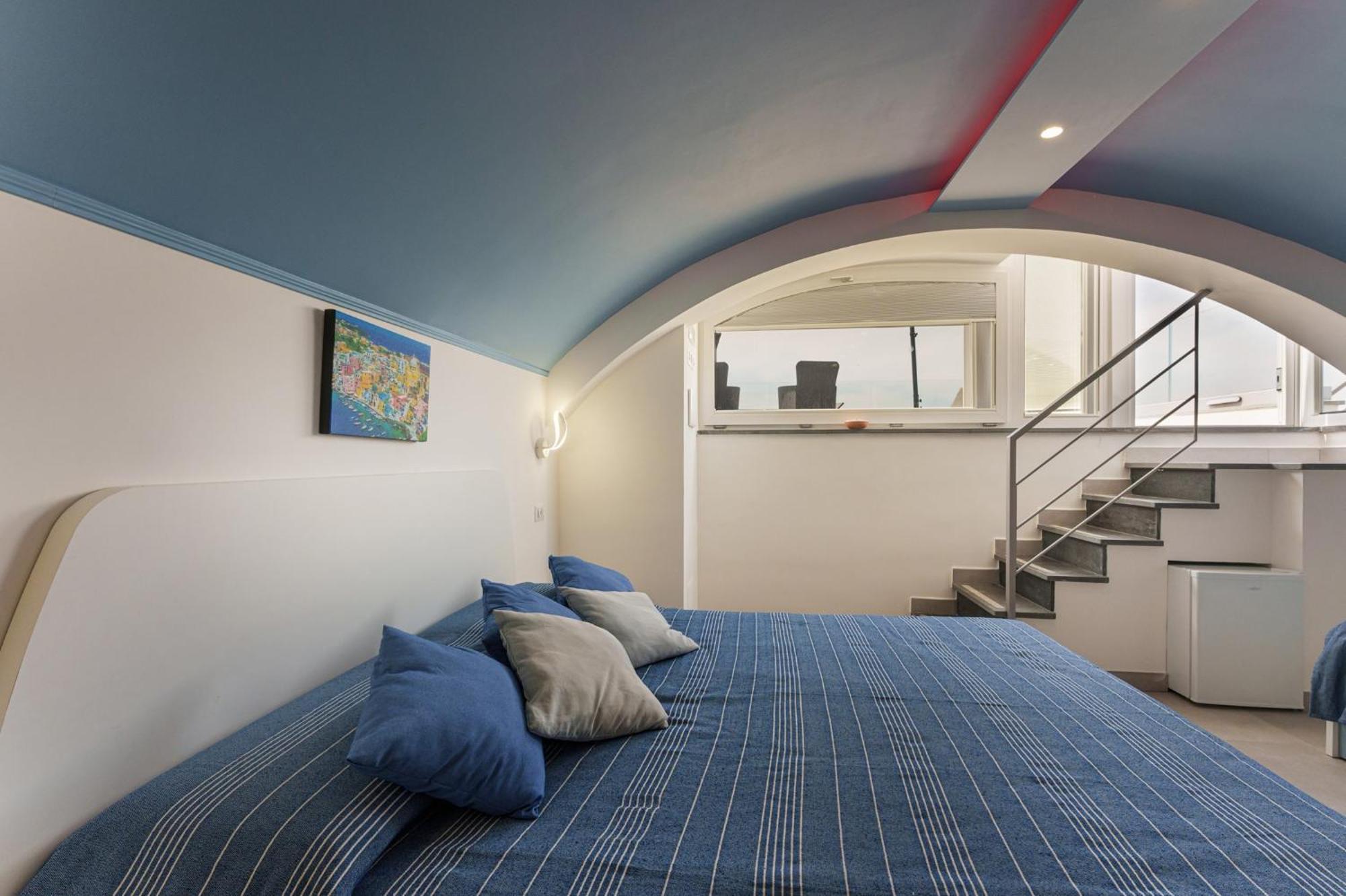 Le Rondinelle Rooms Procida Eksteriør billede