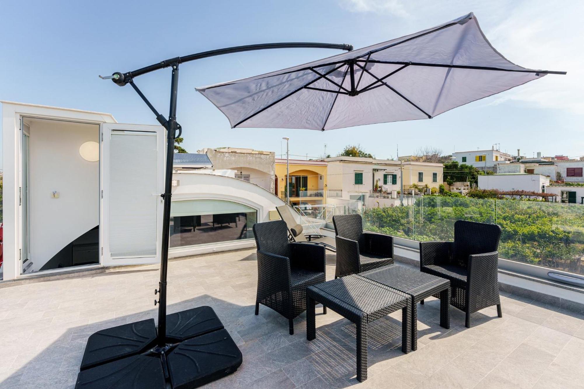 Le Rondinelle Rooms Procida Eksteriør billede