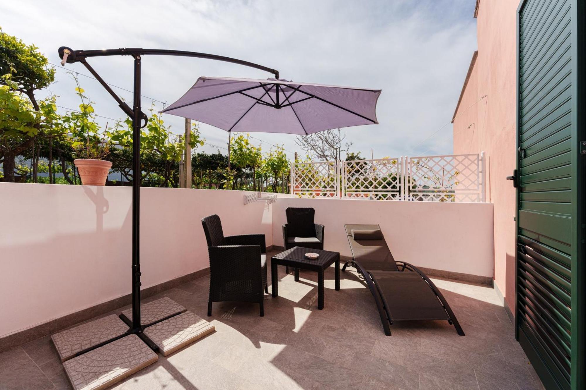 Le Rondinelle Rooms Procida Eksteriør billede